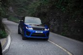 Range Rover SVR pe Dragon Road