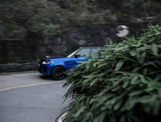 Range Rover SVR pe Dragon Road