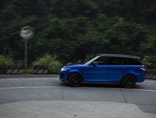 Range Rover SVR pe Dragon Road