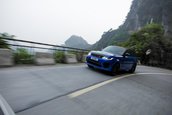 Range Rover SVR pe Dragon Road