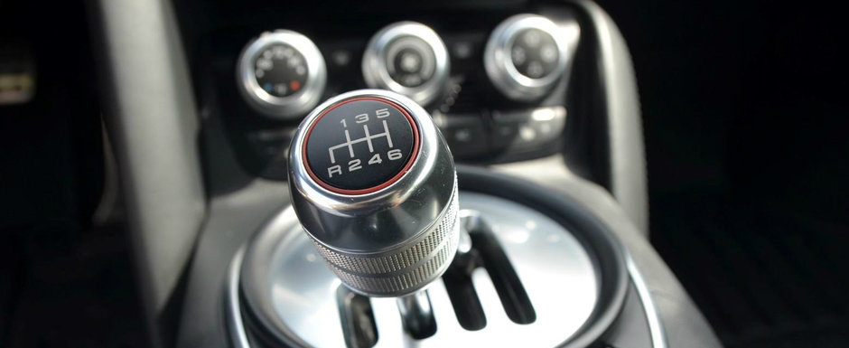 Rar se mai intampla sa gasesti una de cumparat. Masina germana din 2010 are cutie manuala si motor V10 aspirat! Rar se mai intampla sa gasesti una de cumparat. Masina germana din 2010 are cutie manuala si motor V10 aspirat!