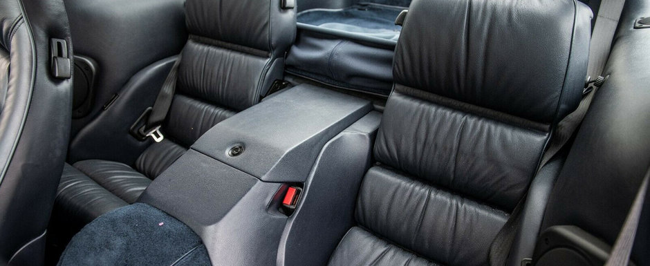 Rar se-ntampla sa gasesti unul de vanzare. Coupe-ul din '88 are motor V8, tractiune spate si interior de lux Rar se-ntampla sa gasesti unul de vanzare. Coupe-ul din '88 are motor V8, tractiune spate si interior de lux
