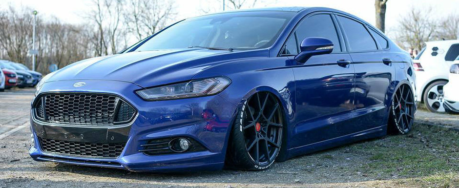 Rar ti-e dat sa vezi asa ceva. Acest FORD MONDEO culcat pe burta si cu jante Rotiform arata demential Rar ti-e dat sa vezi asa ceva. Acest FORD MONDEO culcat pe burta si cu jante Rotiform arata demential