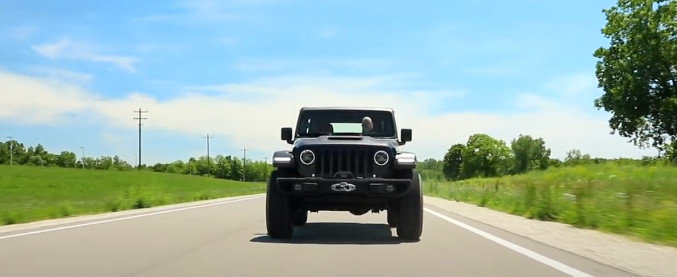 Raspuns la noul Ford Bronco. Jeep prezinta un Wrangler cu V8 si 456 CP, perfect pentru off-road Raspuns la noul Ford Bronco. Jeep prezinta un Wrangler cu V8 si 456 CP, perfect pentru off-road