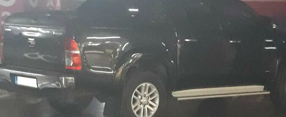Raspunsul unei soferite care a parcat pe doua locuri destinate persoanelor cu handicap. "Parchez unde vreau" Raspunsul unei soferite care a parcat pe doua locuri destinate persoanelor cu handicap. "Parchez unde vreau"