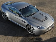Re: Aston Martin V12 Vantage dezvaluit