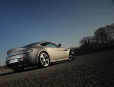 Re: Aston Martin V12 Vantage dezvaluit