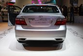 Re: Lexus lanseaza LS460 AWD la Moscova