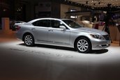Re: Lexus lanseaza LS460 AWD la Moscova