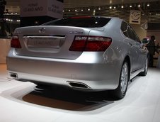 Re: Lexus lanseaza LS460 AWD la Moscova