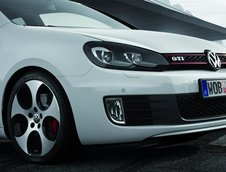 Re: Primele fotografii oficiale cu Golf GTI MkVI