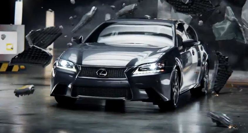 Reclama Lexus pentru Super Bowl: bestia din container Reclama Lexus pentru Super Bowl: bestia din container