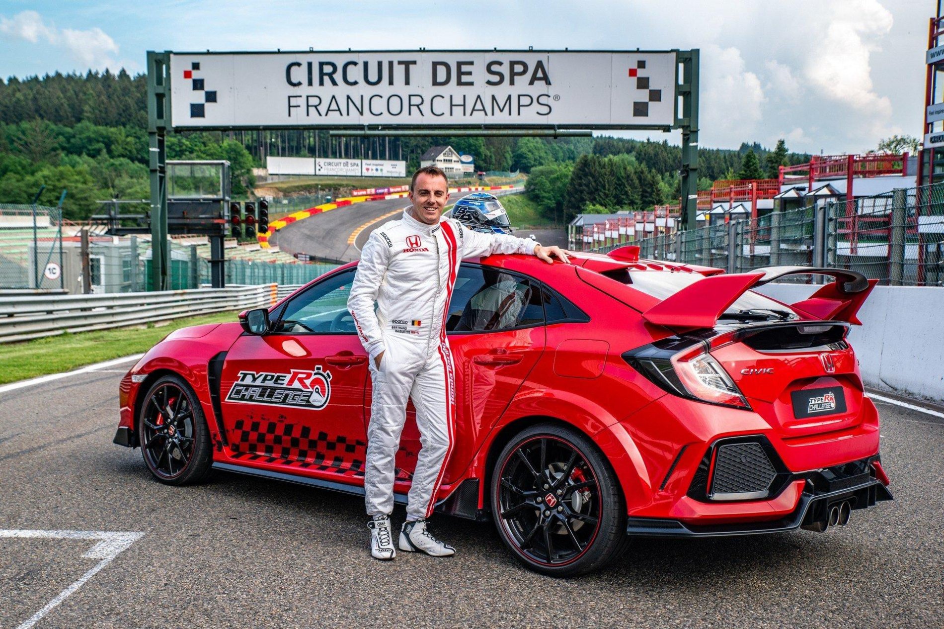 Record Civic Type R pe Spa Francorchamps - Record Civic Type R pe Spa Francorchamps