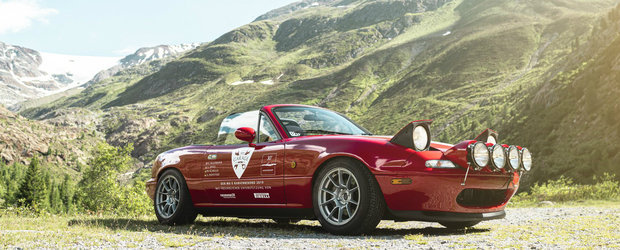 Record mondial mai putin obisnuit: 2.900 de viraje "ac de par", executate in 12 ore, cu o MAZDA MX-5