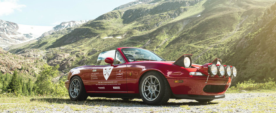 Record mondial mai putin obisnuit: 2.900 de viraje "ac de par", executate in 12 ore, cu o MAZDA MX-5 Record mondial mai putin obisnuit: 2.900 de viraje "ac de par", executate in 12 ore, cu o MAZDA MX-5