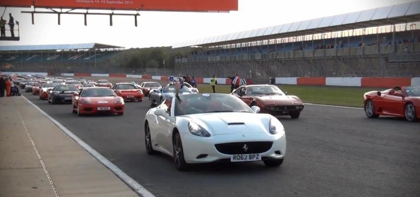 Record Mondial: parada Ferrari cu aproape 1000 de masini la Silverstone Record Mondial: parada Ferrari cu aproape 1000 de masini la Silverstone