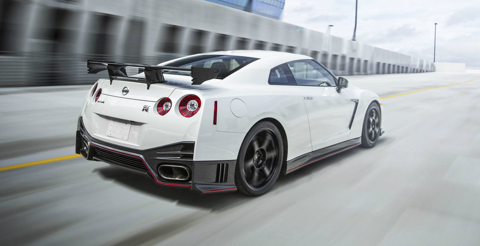 Record national de viteza: avea permis de 3 luni si alerga cu 255 km/h pe A3 cu un GT-R Record national de viteza: avea permis de 3 luni si alerga cu 255 km/h pe A3 cu un GT-R