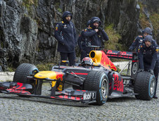 Red Bull Racing RB8 pe Tremola