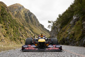 Red Bull Racing RB8 pe Tremola