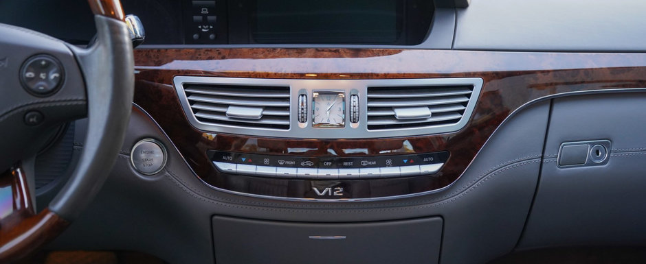 Regreta si azi ziua in care a cumparat-o. Limuzina cu motor V12 biturbo se vinde acum la pret de Dacia Logan Regreta si azi ziua in care a cumparat-o. Limuzina cu motor V12 biturbo se vinde acum la pret de Dacia Logan