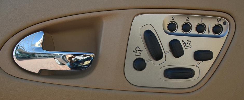 Regreta si azi ziua in care a cumparat-o. Masina cu motor V8 se vinde acum la pret de Volkswagen Golf Regreta si azi ziua in care a cumparat-o. Masina cu motor V8 se vinde acum la pret de Volkswagen Golf