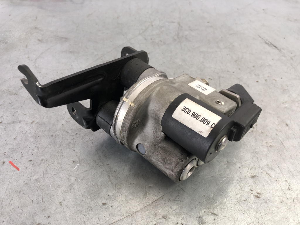 Regulator presiune gaze Passat B6 1.4 TSI CDGA sedan 2010 (3C0906009C)