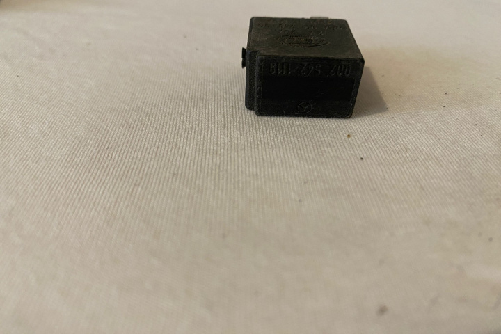 Releu 0025421119 Mercedes-Benz E-Class W210 [1995 - 1999]