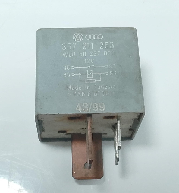 Releu 103 357911253 Audi A3 8L [facelift] [2000 - 2003]