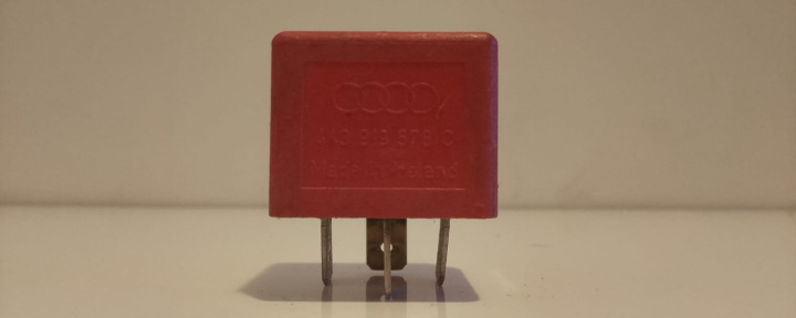 Releu 267 443919578c Audi A4 B5 [1994 - 1999]
