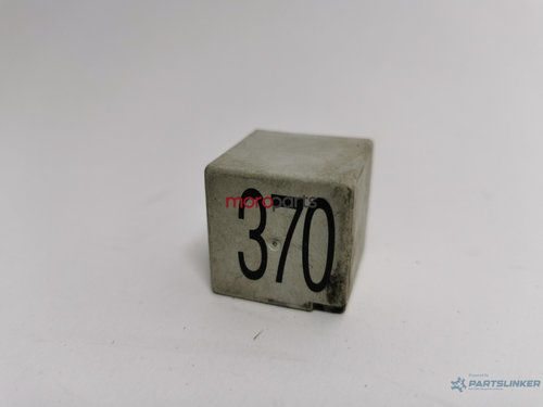 Releu 370 VAG OEM 8D0951253