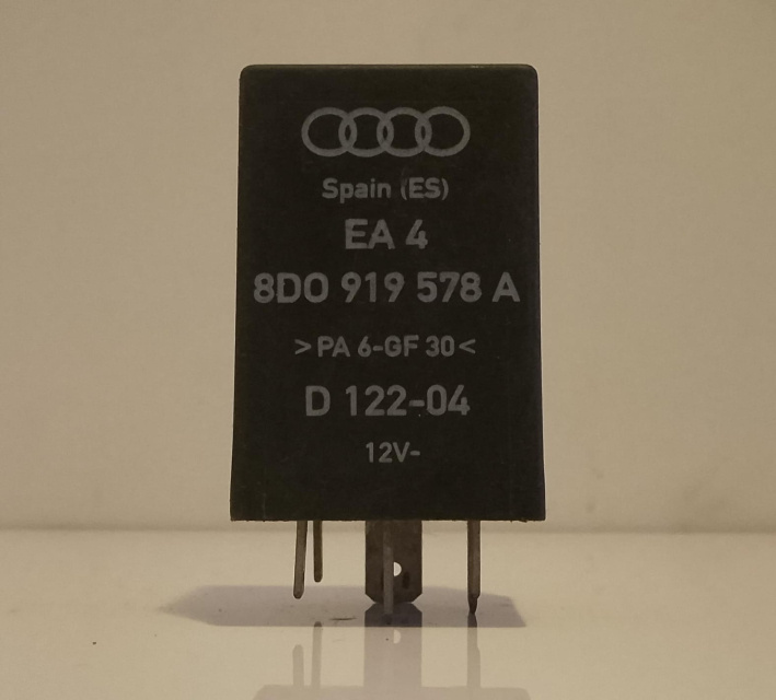 Releu 384 8D0919578A Audi A3 8L [facelift] [2000 - 2003]