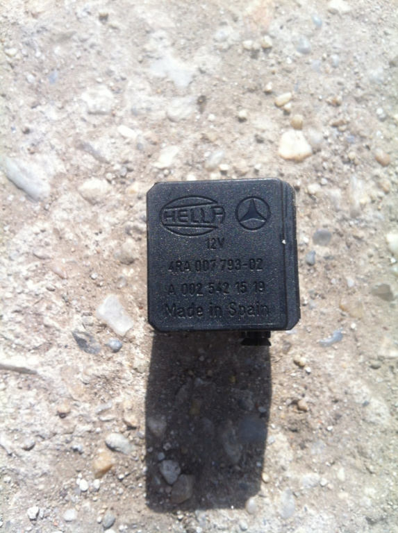 Releu A0025421519 Mercedes-Benz M-Class W163 [1997 - 2001] Crossover 5-usi (W163) V8 4.0 CDI
