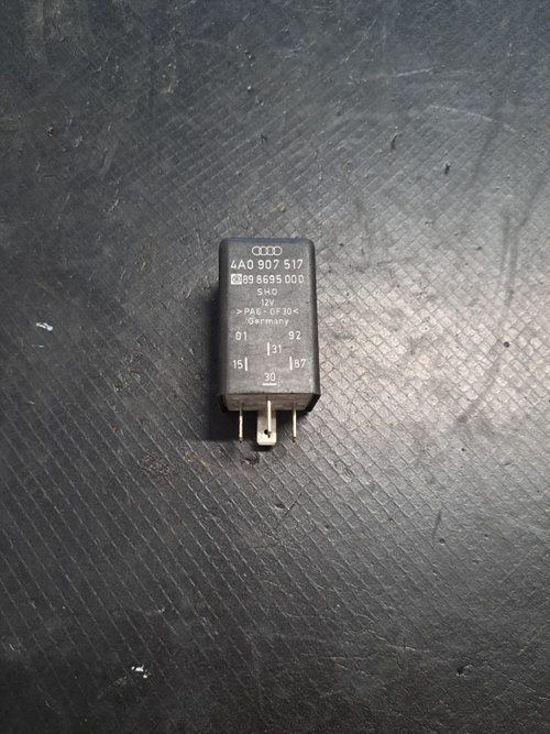 Releu ABS Audi 80 B4 - COD 4A0 907 517