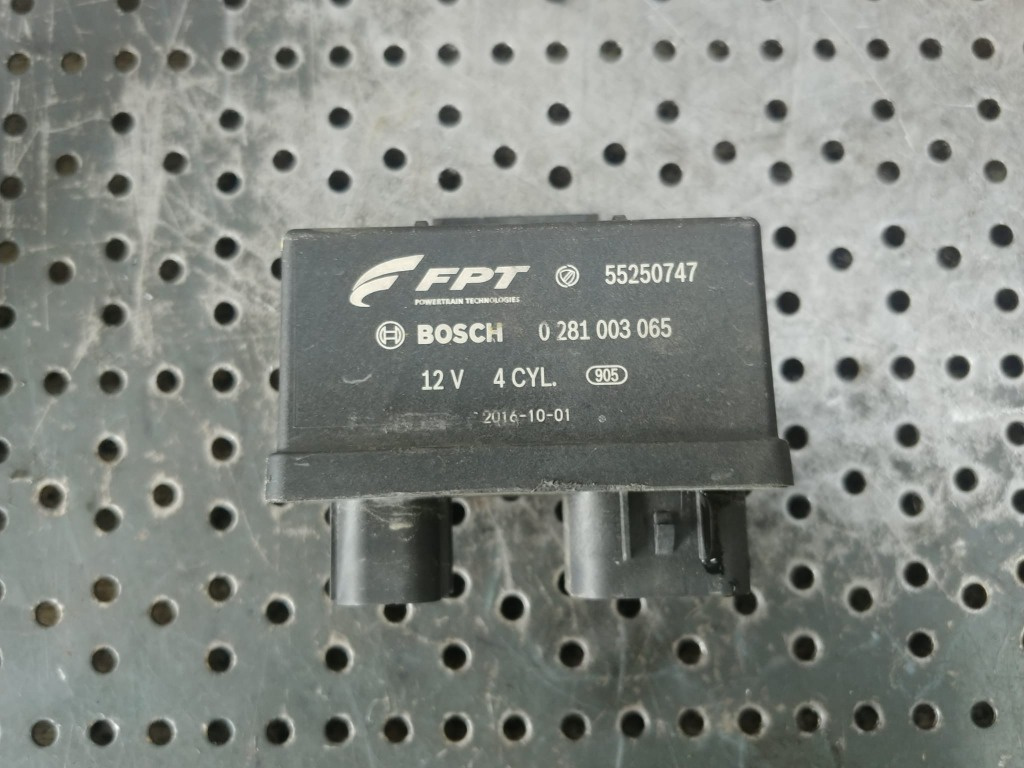 Releu bujii 1.6 d multijet 55260384 fiat tipo 500x 0281003065 55250747