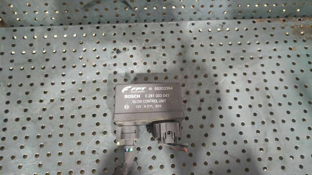 Releu bujii 1.6 mjt fiat bravo 2 55203394 0281003043