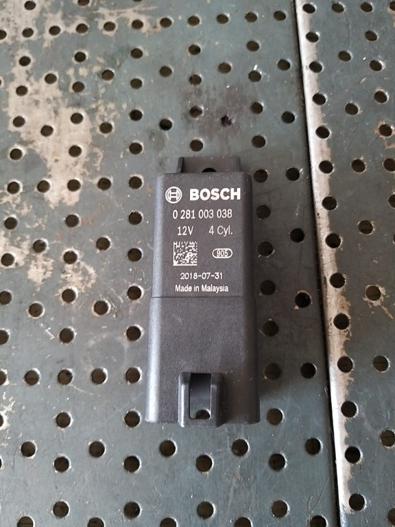 Releu bujii 2.0 tdi audi a4 b9 8w 0281003038 038907281d