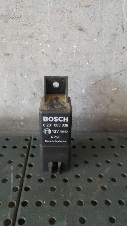 Releu bujii 2.0 tdi vw golf 5 plus 5m1 521 0281003038