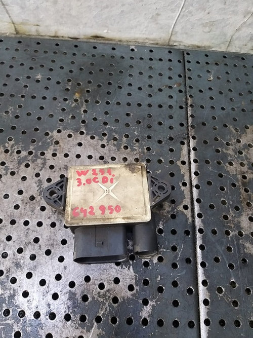 Releu bujii 3.0 cdi mercedes r class w251 0522140709 e2110021048
