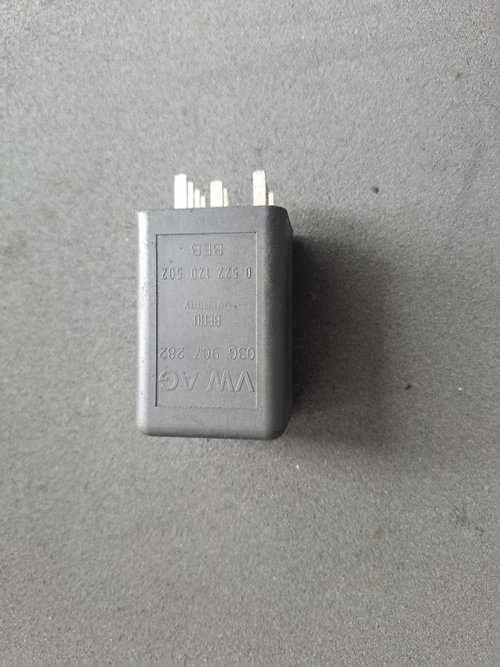 Releu bujii 461 Skoda Octavia 2 1.9 TDI 105 cp BJB 2004 - 2010 - COD 03g907282