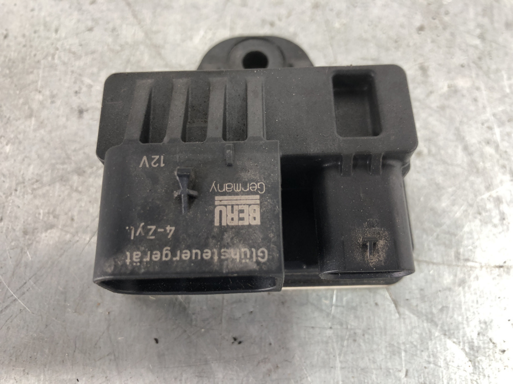 Releu bujii BMW 520 d F10 F11 184 CP N47D20C sedan 2011 (781085603)