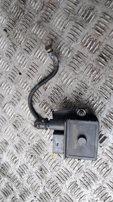 Releu bujii Bmw seria 3 E90 E91 E92 E93 , an 2010 cod 779800005 / 0522120102