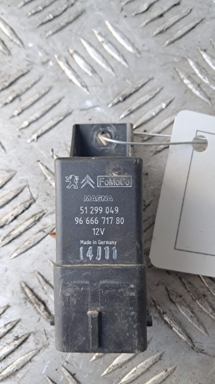 Releu bujii Citroen C4 B7 1.6 HDI cod motor 9HR / DV6C transmisie manuala an 2012 cod 9666671780