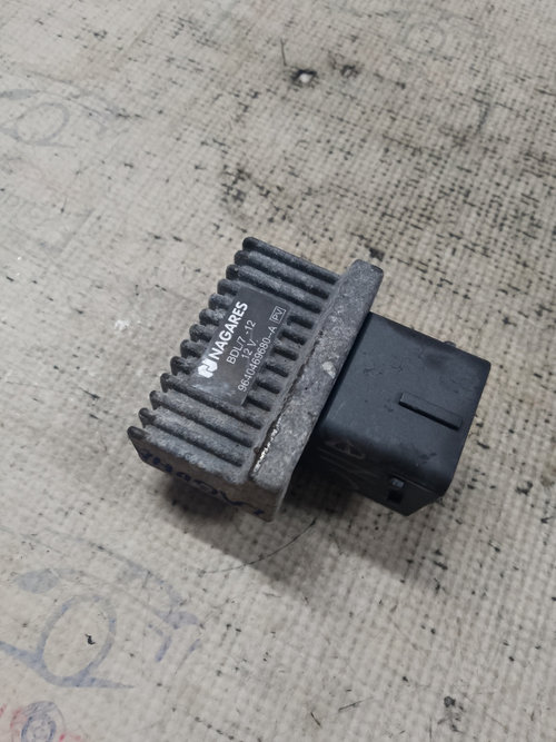 Releu bujii Renault Laguna, 9640469680A