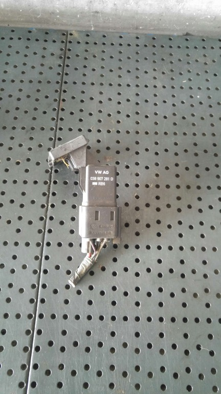 Releu bujii seat altea 5p1 0281003038 038907281d