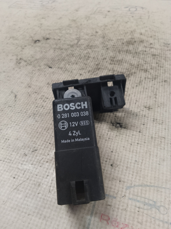 Releu bujii Volkswagen Passat B6 2006, 0281003038
