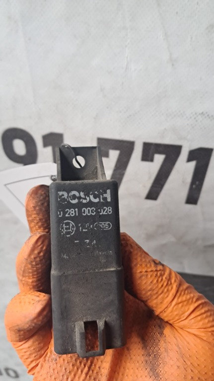 Releu bujii Vw Crafter 2.5 TDI cod motor BJK ,an 2009 cod 07Z907281 / 0281003028