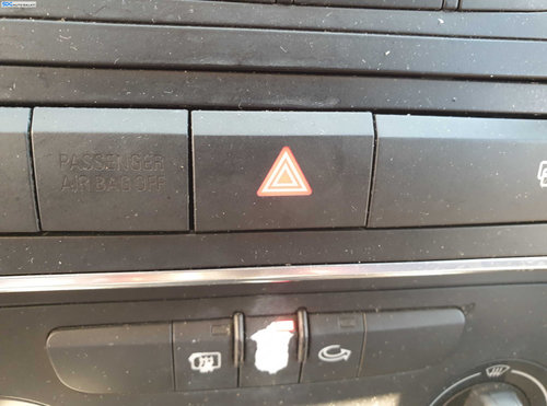 Releu Buton Avarii Audi A3 8P 2004 - 2013 [K2054]