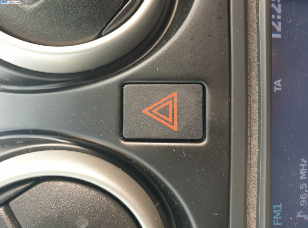 Releu Buton Avarii Nissan Qashqai J10 2007 - 2013 [K2237]