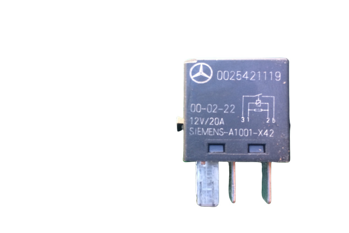 Releu Cod: 0025421119 0025421119 Mercedes-Benz E-Class W210/S210 [facelift] [1999 - 2002] Sedan E 200 CDI AT (115hp) MERCEDES-BENZ E-CLASS (W210) 06.1995 - 08.2003 E 200 CDI