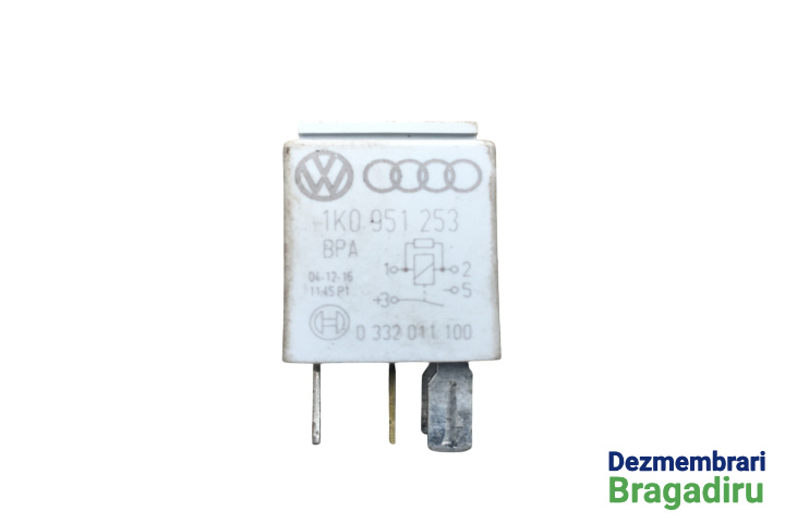 Releu Cod: 1K0951253 1K0951253 Volkswagen VW Golf 5 [2003 - 2009] Hatchback 3-usi 1.9 TDI 6DSG (105 hp) Cod motor: BKC, Cod cutie: HLH, Cod culoare: LA6Q